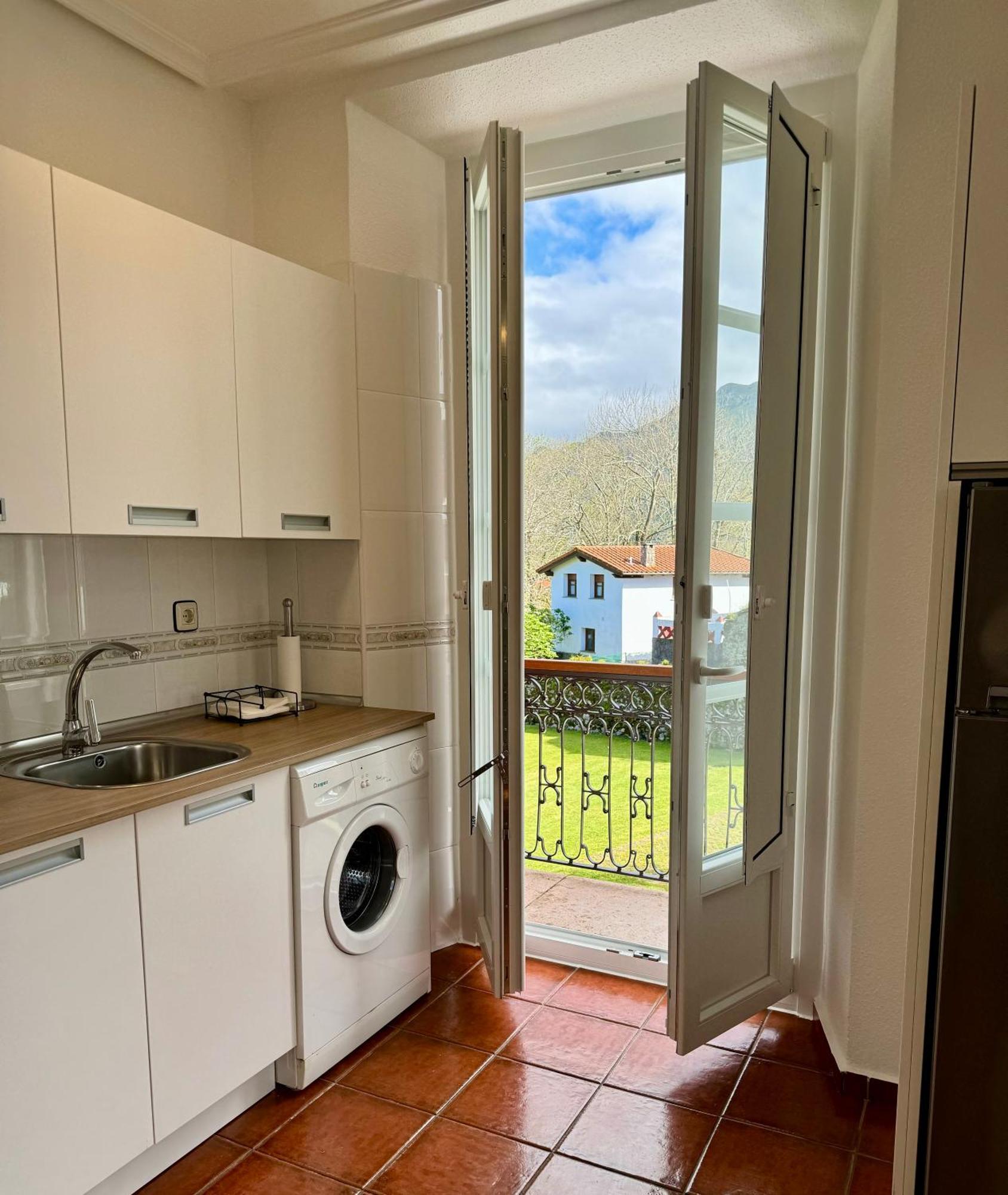 Apartamentos Santa Marina Llanes Extérieur photo